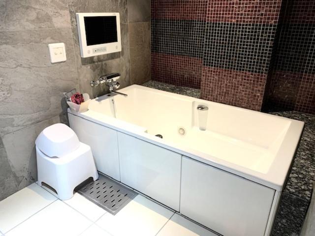 Hotel Exe (Adults Only) Токио Екстериор снимка